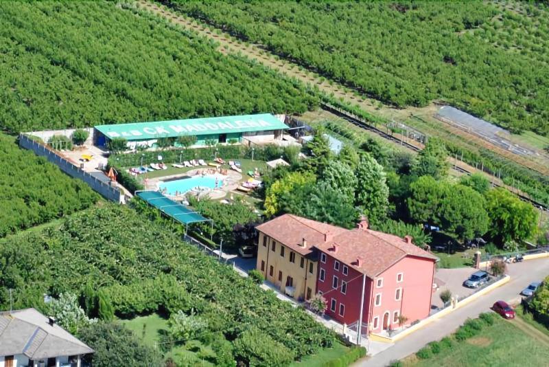 ヴィッラフランカ・ディ・ヴェローナ Relais Ca' Maddalenaヴィラ エクステリア 写真