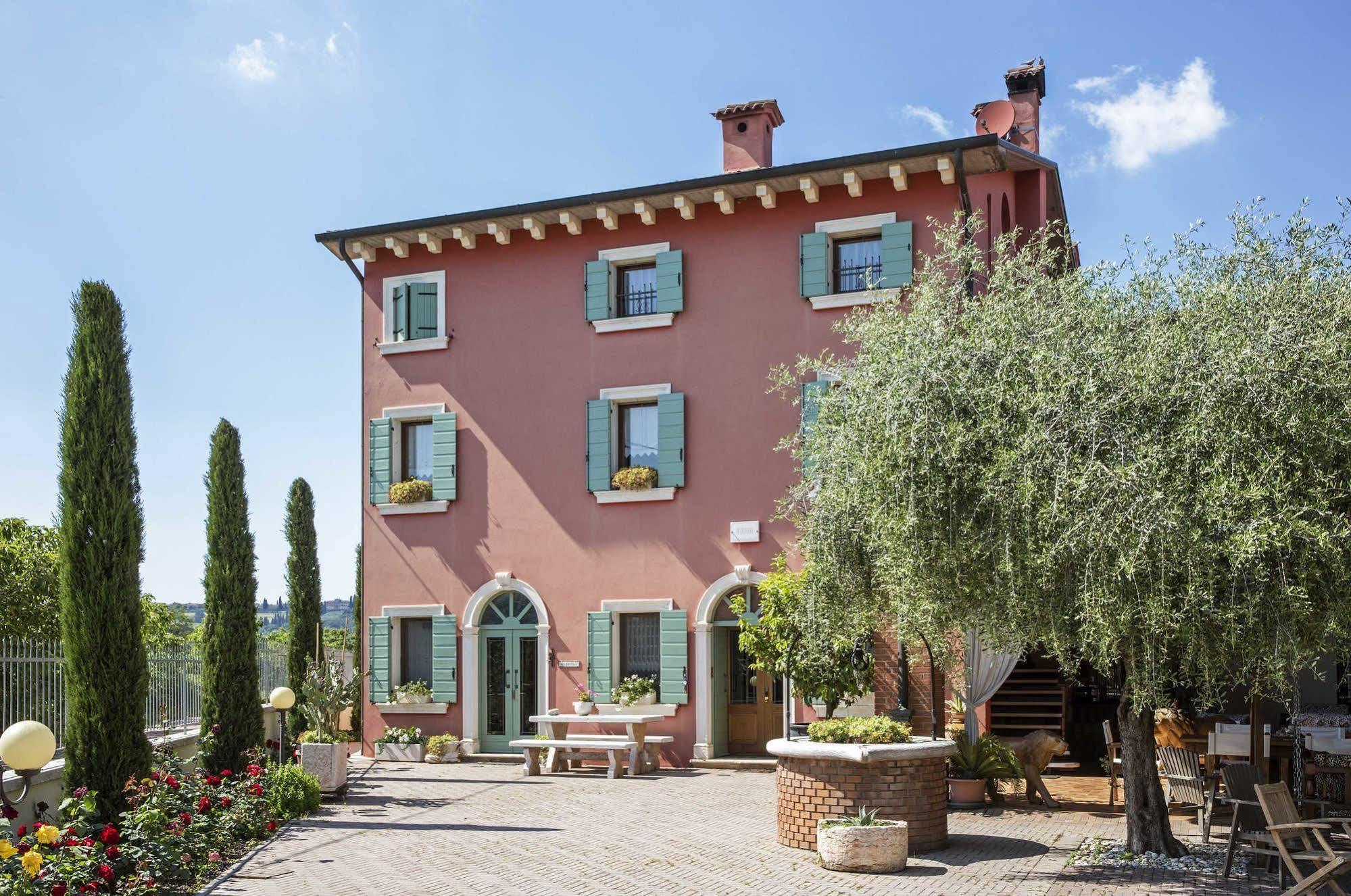ヴィッラフランカ・ディ・ヴェローナ Relais Ca' Maddalenaヴィラ エクステリア 写真